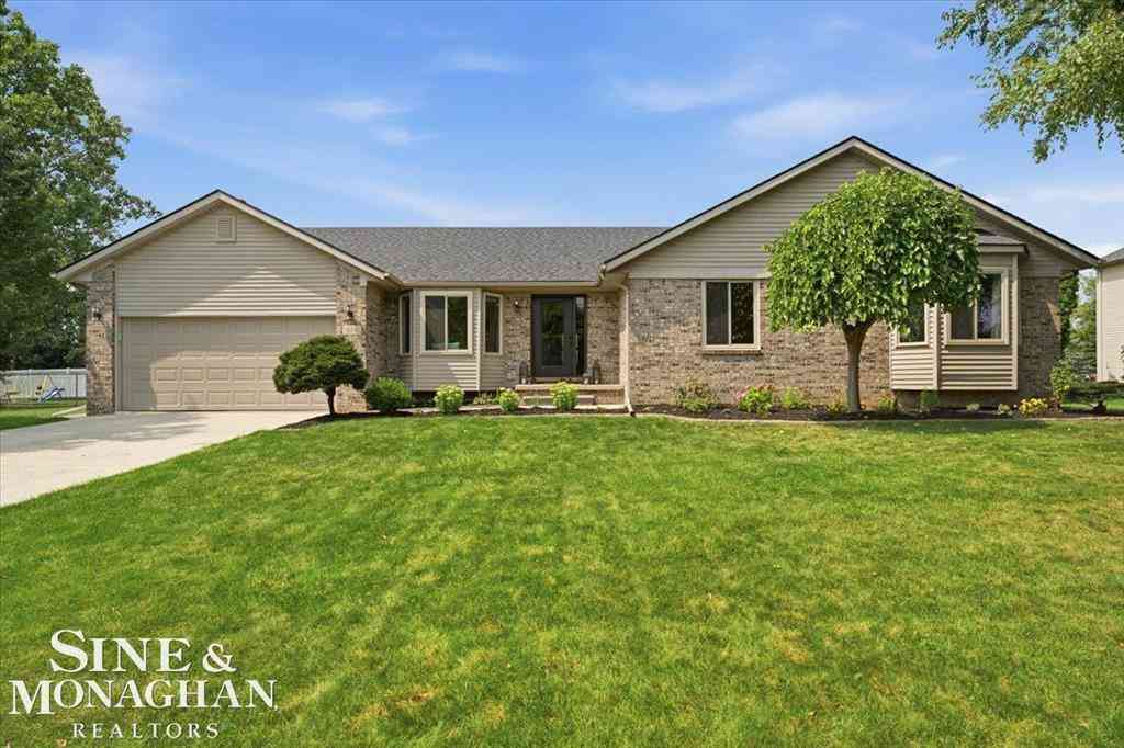 Homes For Sale - 574 Kelli Avenue <br/> Marysville, MI 48040