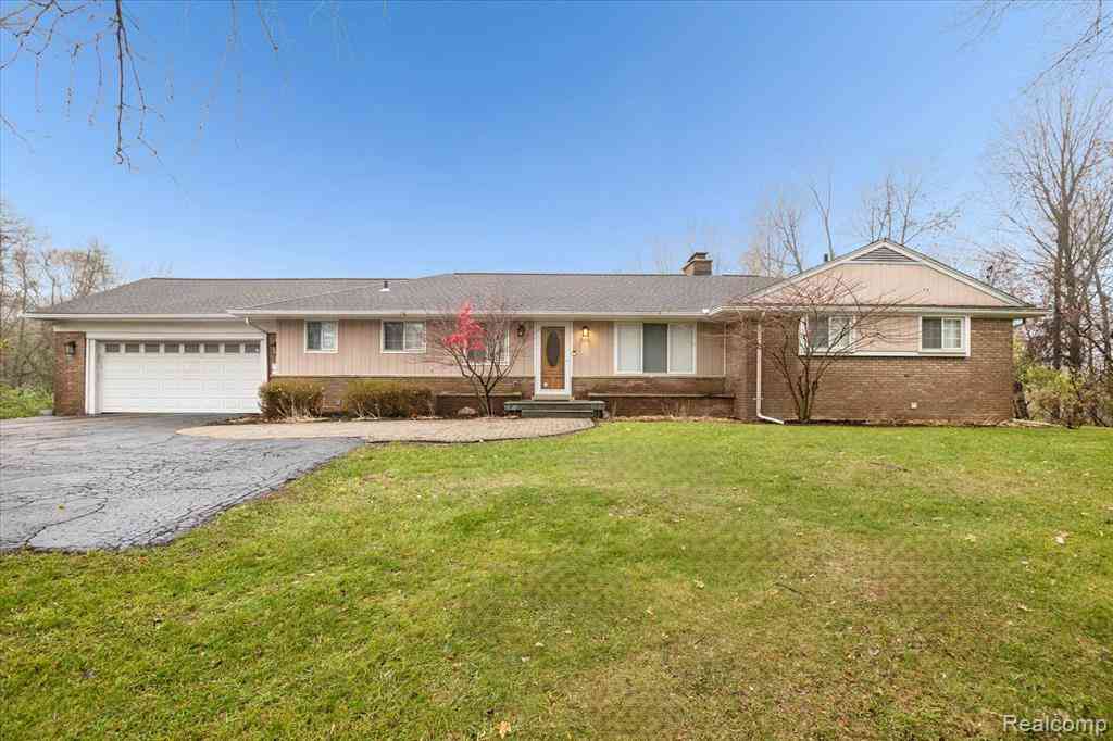 Homes For Sale - 30609 Inkster Road <br/> Franklin, MI 48025