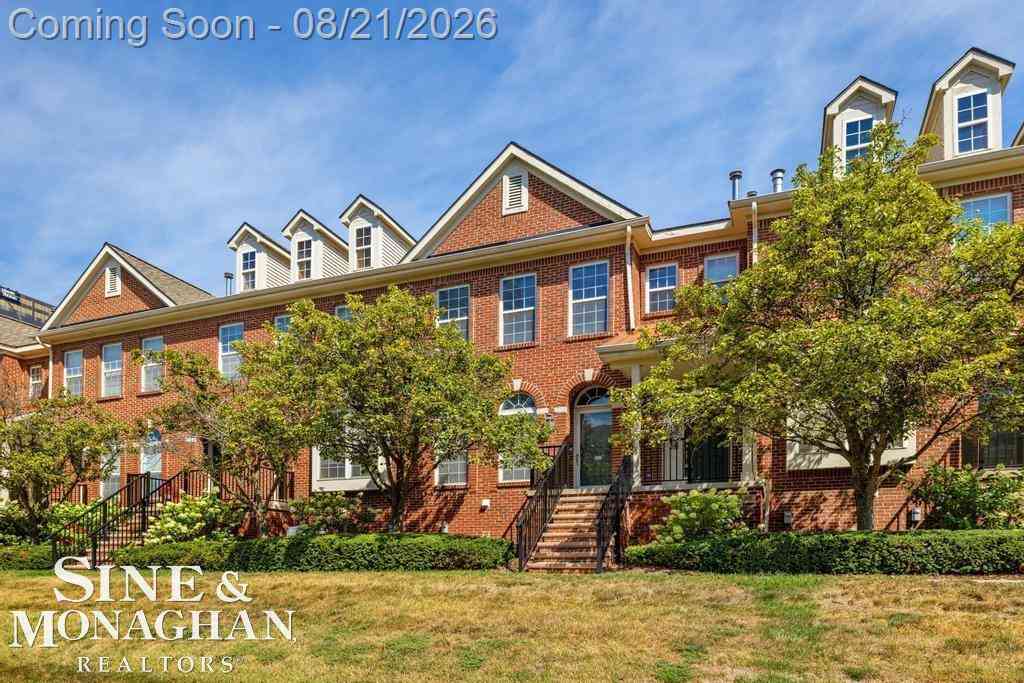 Condo For Sale - 25480 Saint James Street <br/> Southfield, MI 48075