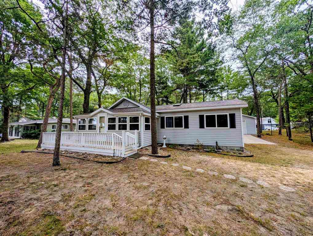 Homes For Sale - 5430 E 9th Street <br/> Au Gres, MI 48703