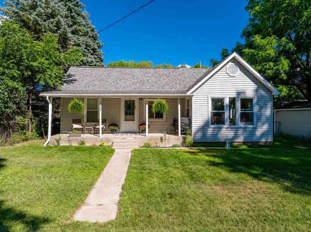 Homes For Sale - 1667 Ewing Street <br/> Grawn, MI 49637