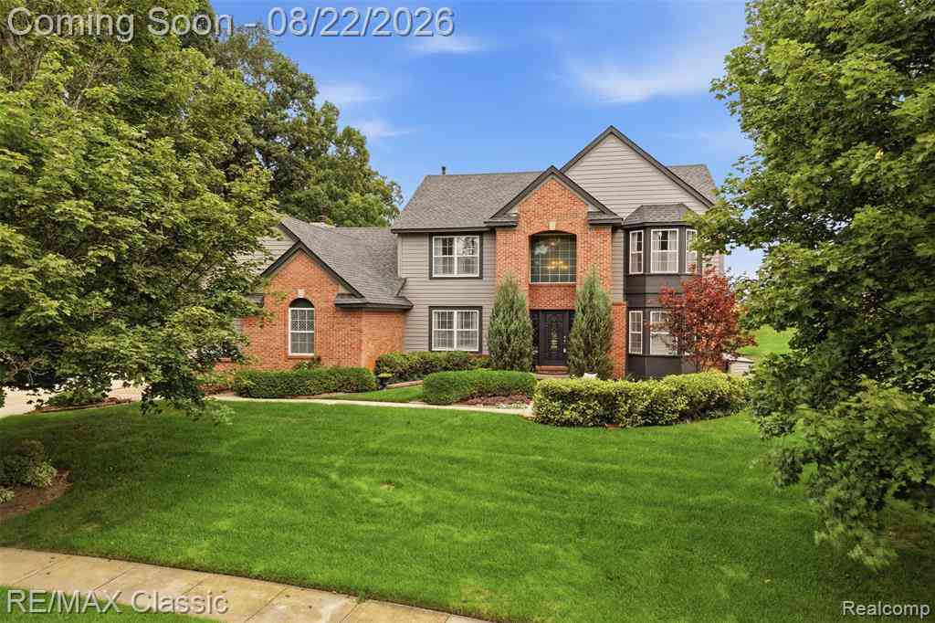 Homes For Sale - 2333 Sandlewood Drive <br/> White Lake, MI 48383