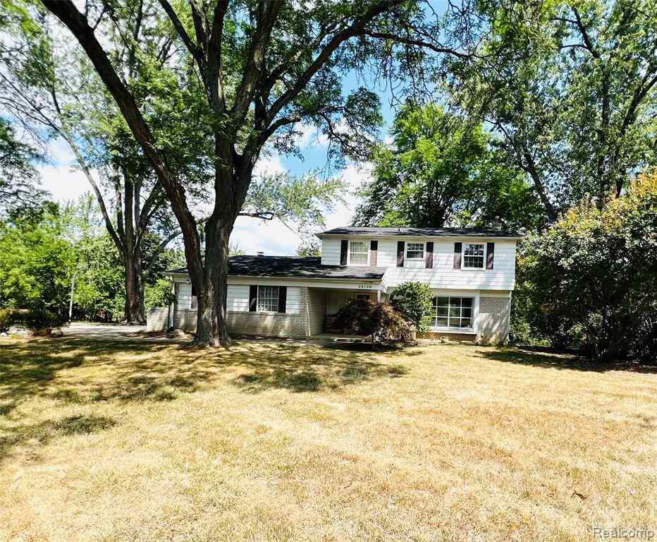Homes For Sale - 38138 Southfarm Court <br/> Farmington Hills, MI 48167