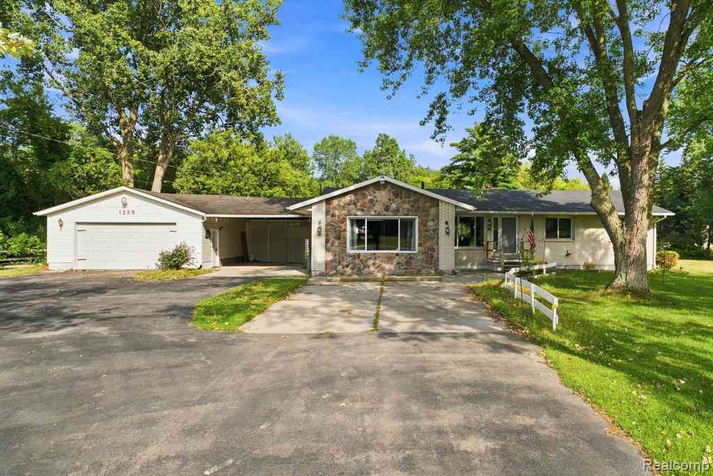 Homes For Sale - 1288 40th Street <br/> Port Huron, MI 48060
