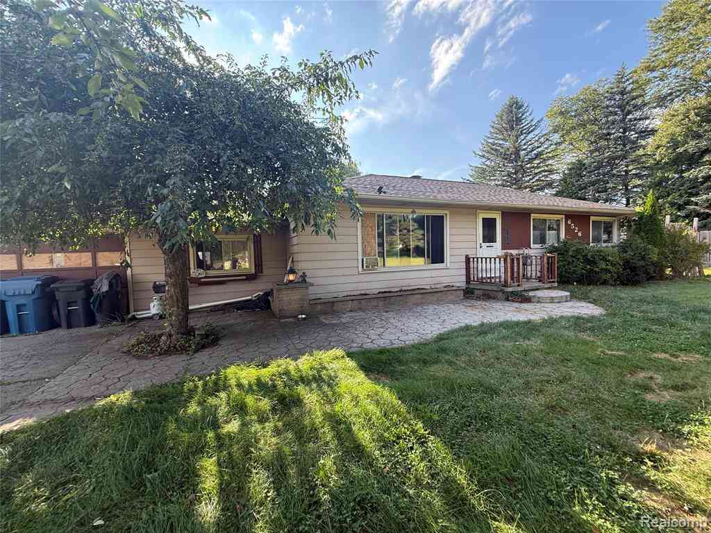 Homes For Sale - 6526 W State Road S S<br/> Millington, MI 48746