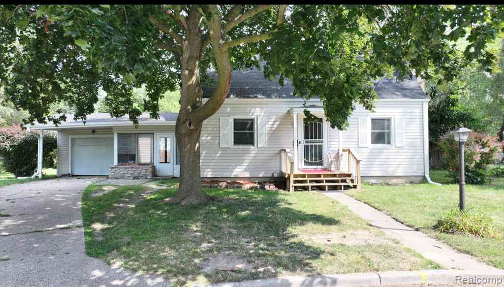 Homes For Sale - 11 Congress Court D  <br/> Saginaw, MI 48602