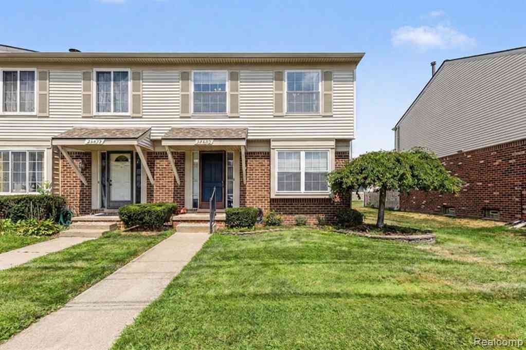 Condo For Sale - 24483 Bashian Drive <br/> Novi, MI 48375