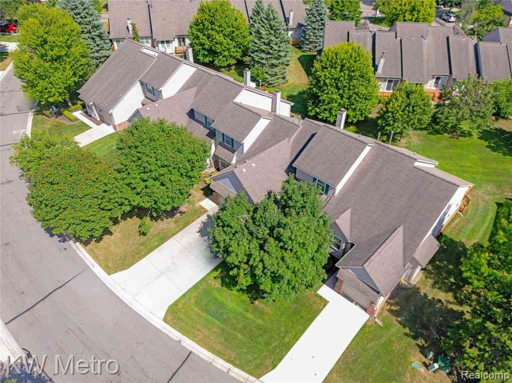 Condo For Sale - 41874 Cantebury Drive <br/> Novi, MI 48377