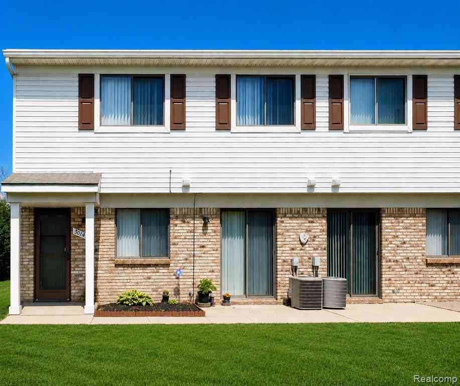 Condo For Sale - 50149 N N Angelo Court <br/> Chesterfield, MI 48047