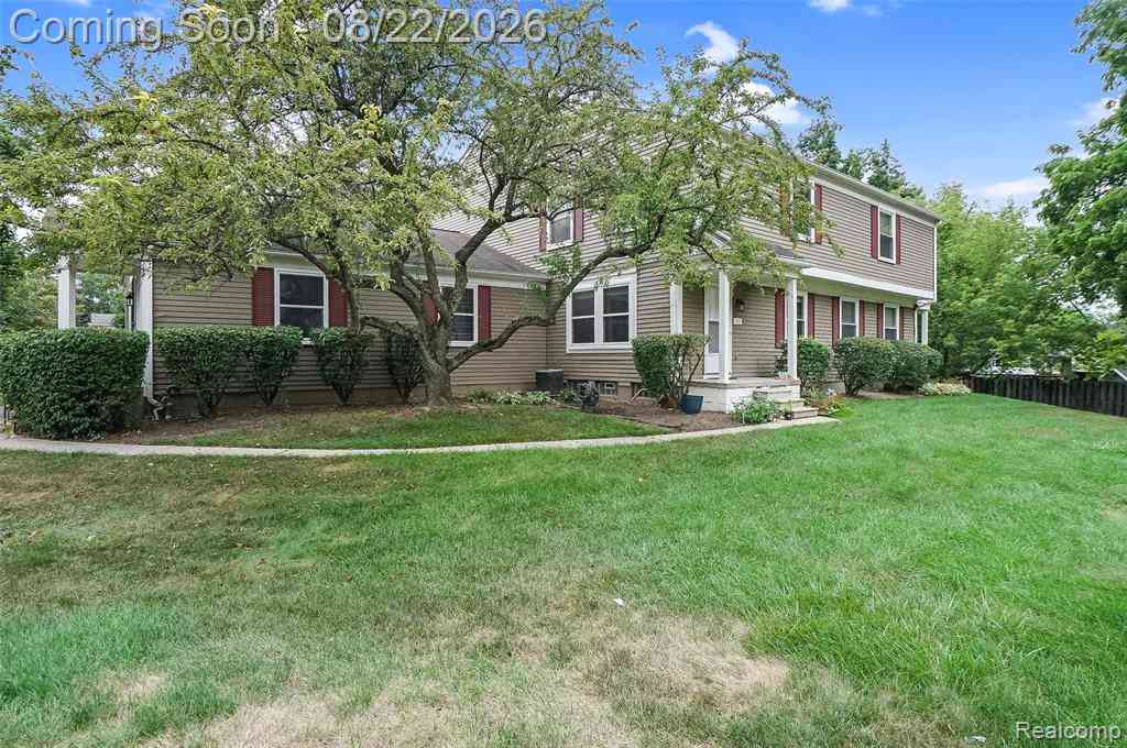 Condo For Sale - 385 Neptune Drive <br/> Walled Lake, MI 48390