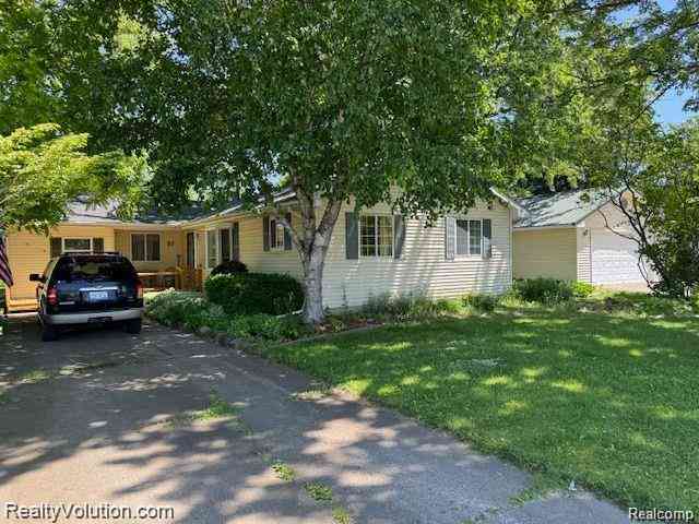 Homes For Sale - 37 Maple Valley Street <br/> Sandusky, MI 48471
