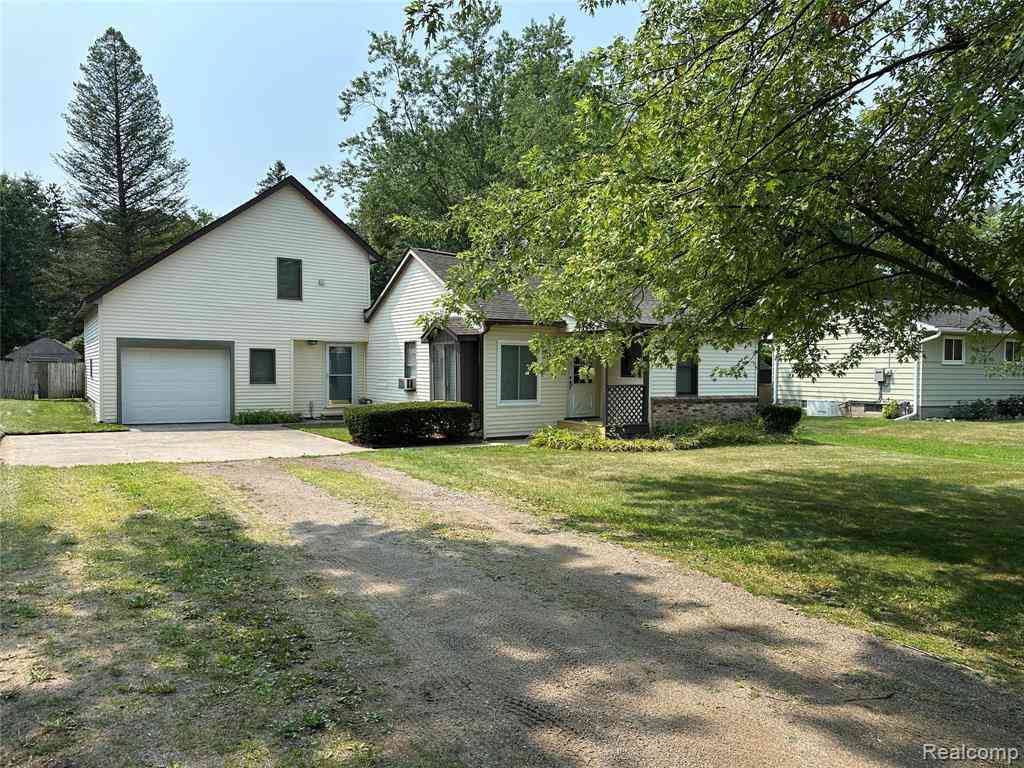 Homes For Sale - 603 Heights Road <br/> Lake Orion, MI 48362