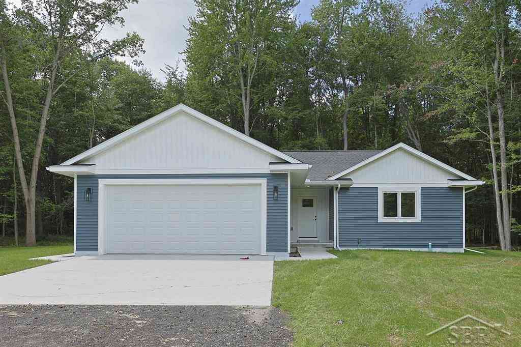Homes For Sale - 826 S Grey Road <br/> Midland, MI 48640