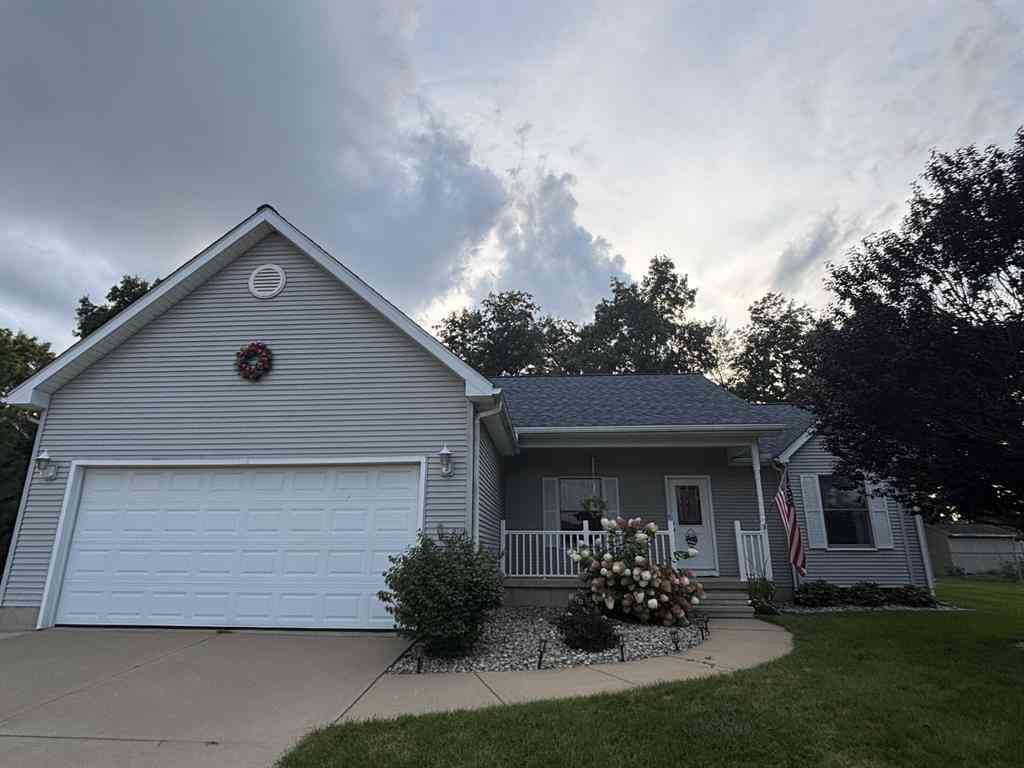 Homes For Sale - 1318 Catsyl Road <br/> Jackson, MI 49203