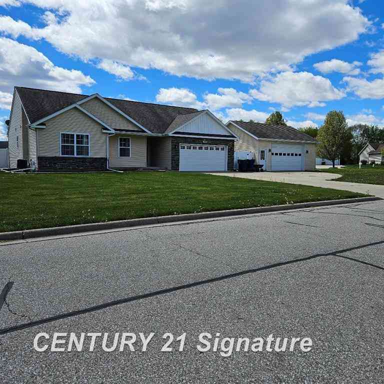 Homes For Sale - 3891 Mystic Trail <br/> Saginaw, MI 48603