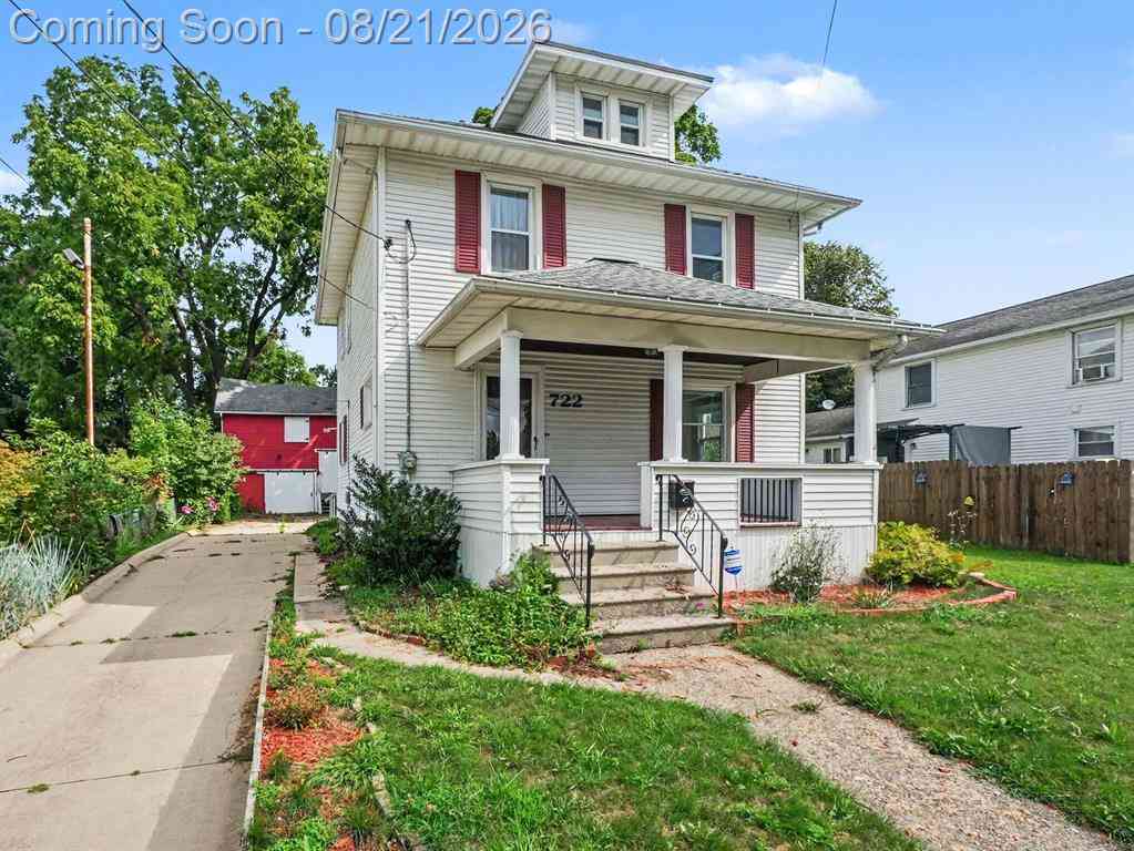 Homes For Sale - 722 Webb Street <br/> Jackson, MI 49202