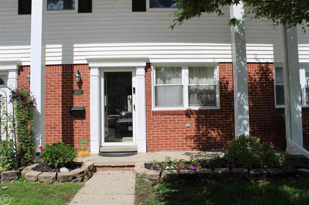 Homes For Sale - 45731 Kensington Street <br/> Utica, MI 48317