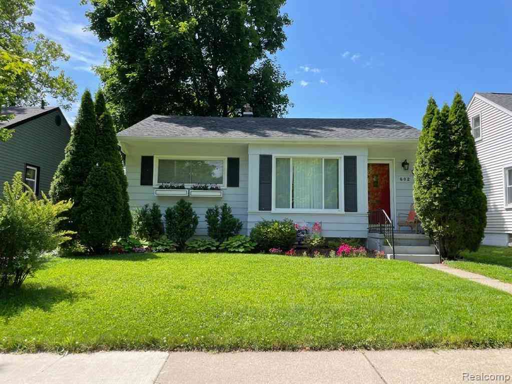 Homes For Sale - 602 Dewey Street <br/> Royal Oak, MI 48067