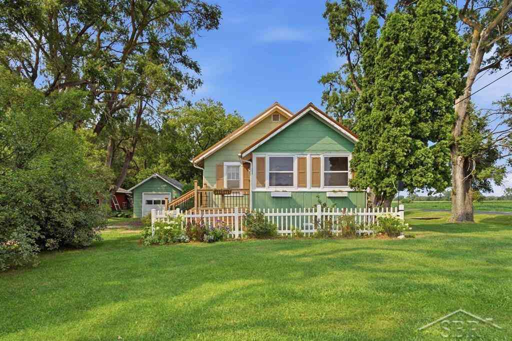 Homes For Sale - 4235 E Brooks Road <br/> Freeland, MI 48623