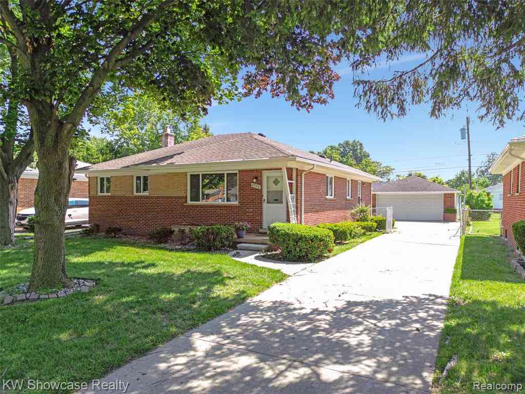 Homes For Sale - 8936 Merriman Road <br/> Livonia, MI 48150