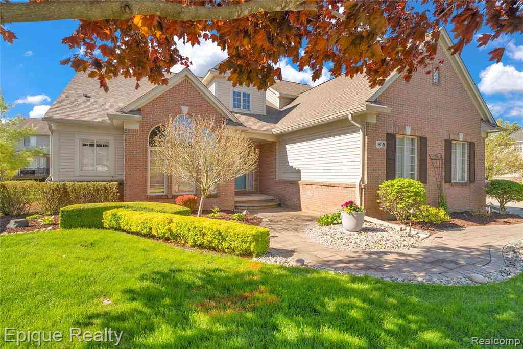 Homes For Sale - 819 Pineridge Avenue <br/> Oxford, MI 48371