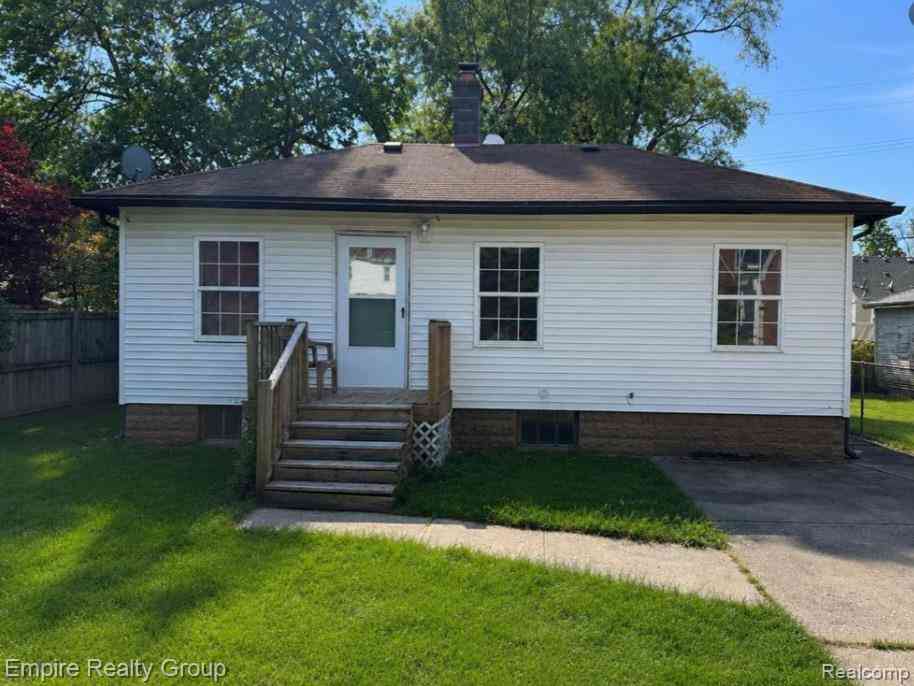 Homes For Sale - 7509 Mettetal Street <br/> Detroit, MI 48228
