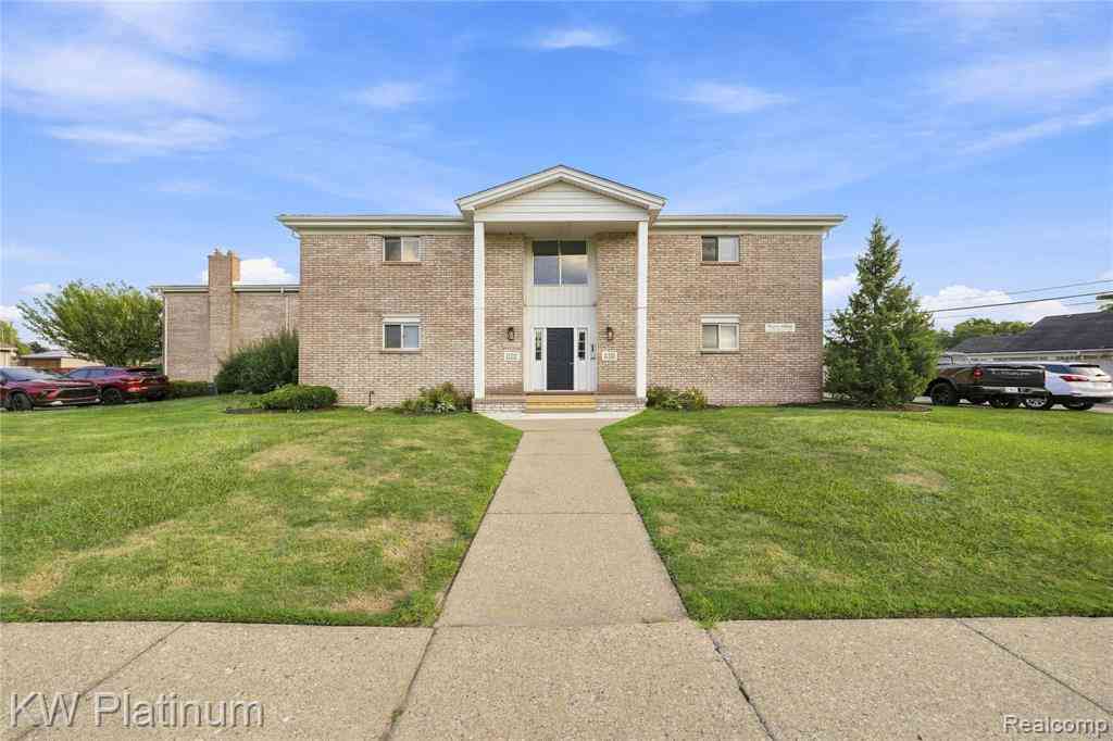 Condo For Sale - 21542 Saint Gertrude Street  #6<br/> Saint Clair Shores, MI 48081
