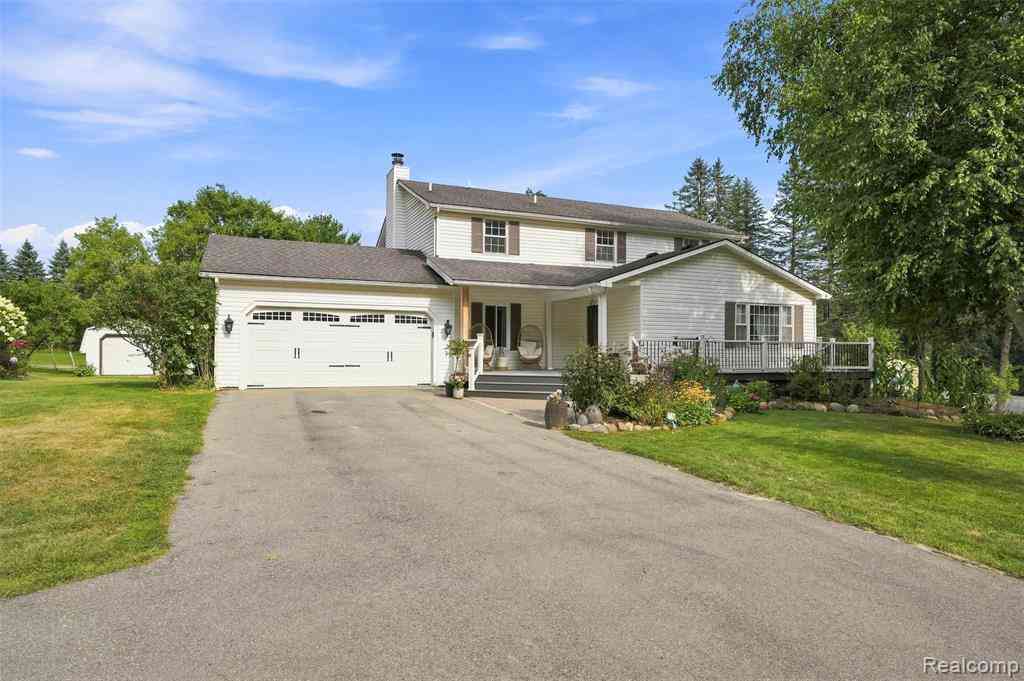 Homes For Sale - 6060 Ford Road <br/> Commerce Twp, MI 48382