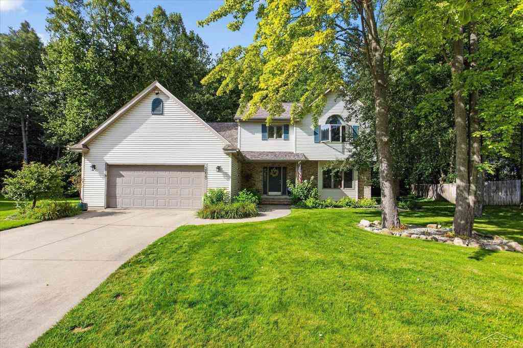 Homes For Sale - 2617 Hearthstone Circle <br/> Midland, MI 48642