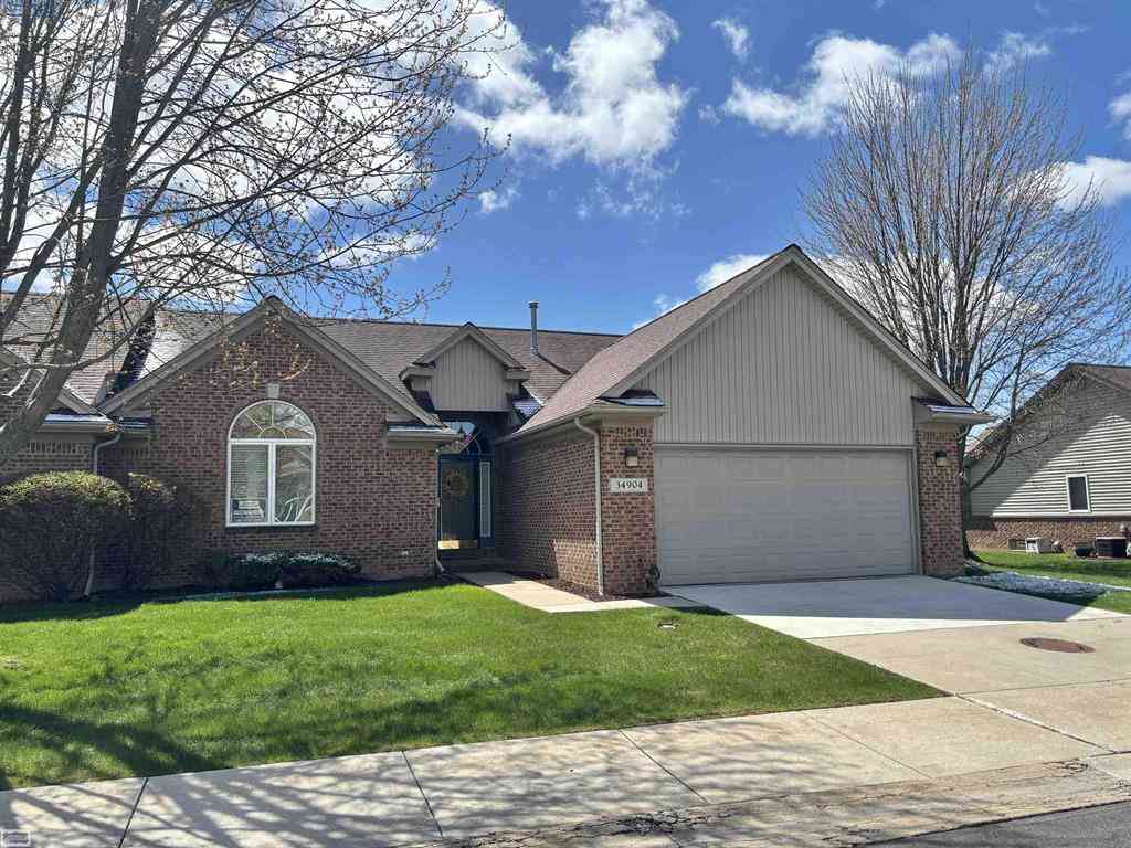 Condo For Sale - 34904 Chickadee Ridge Ridge <br/> Richmond, MI 48062