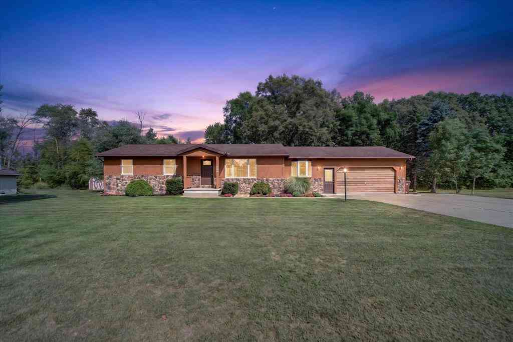 Homes For Sale - 214 N Reed Street <br/> Ashley, MI 48806