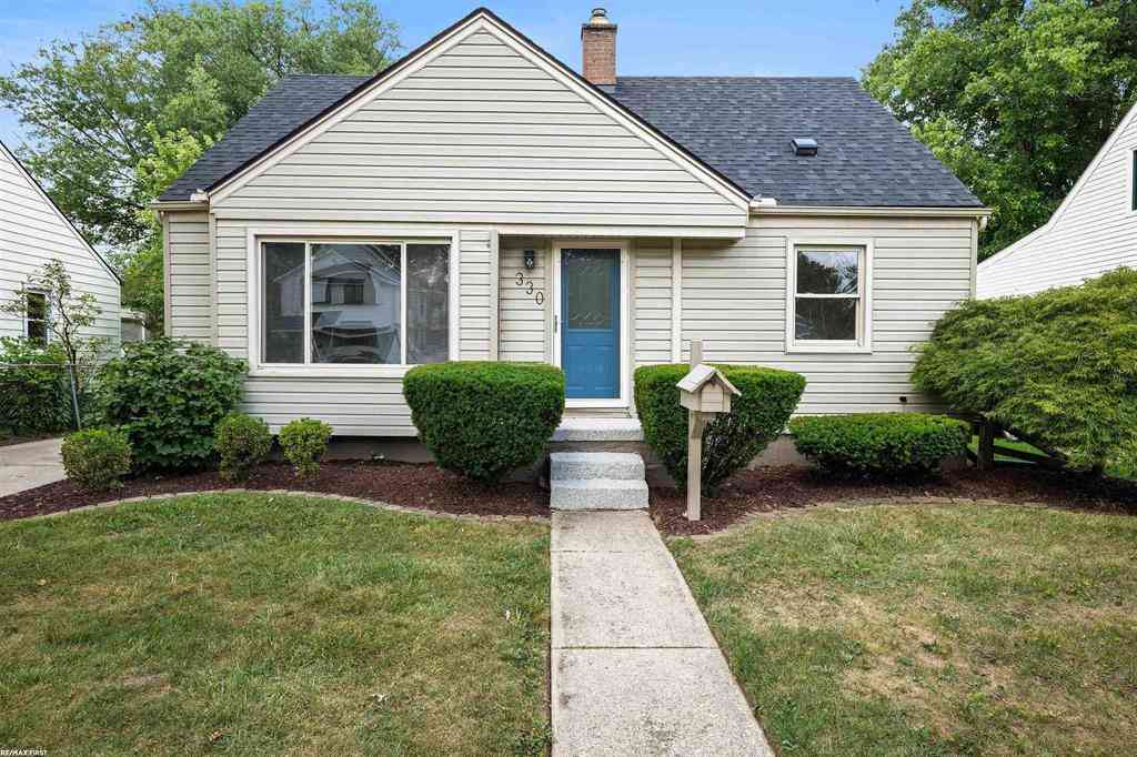 Homes For Sale - 330 Gargantua Avenue <br/> Clawson, MI 48017