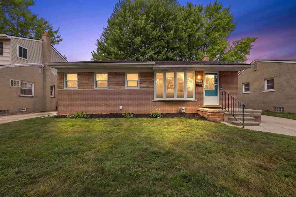 Homes For Sale - 28225 Delton Street <br/> Madison Heights, MI 48071