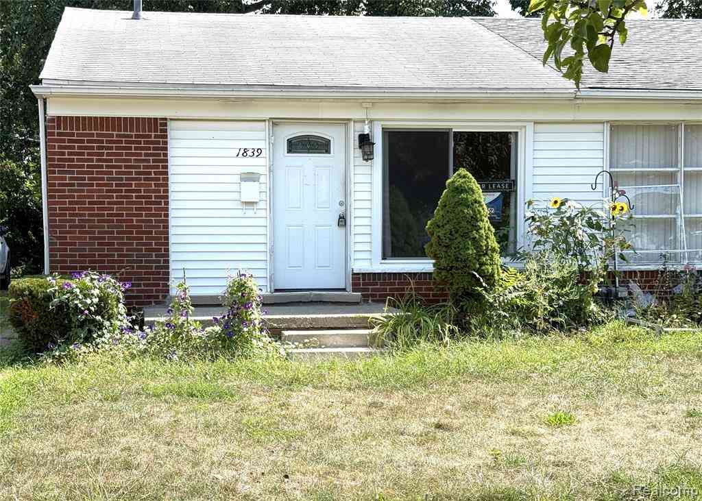 Condo For Rent - 1839 Ackley Avenue <br/> Wayne County, Westland, MI 48186