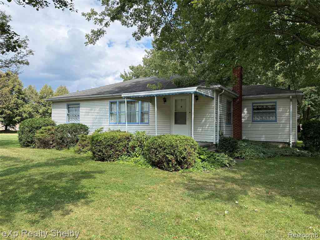 Homes For Sale - 47164 North Avenue <br/> Macomb, MI 48042