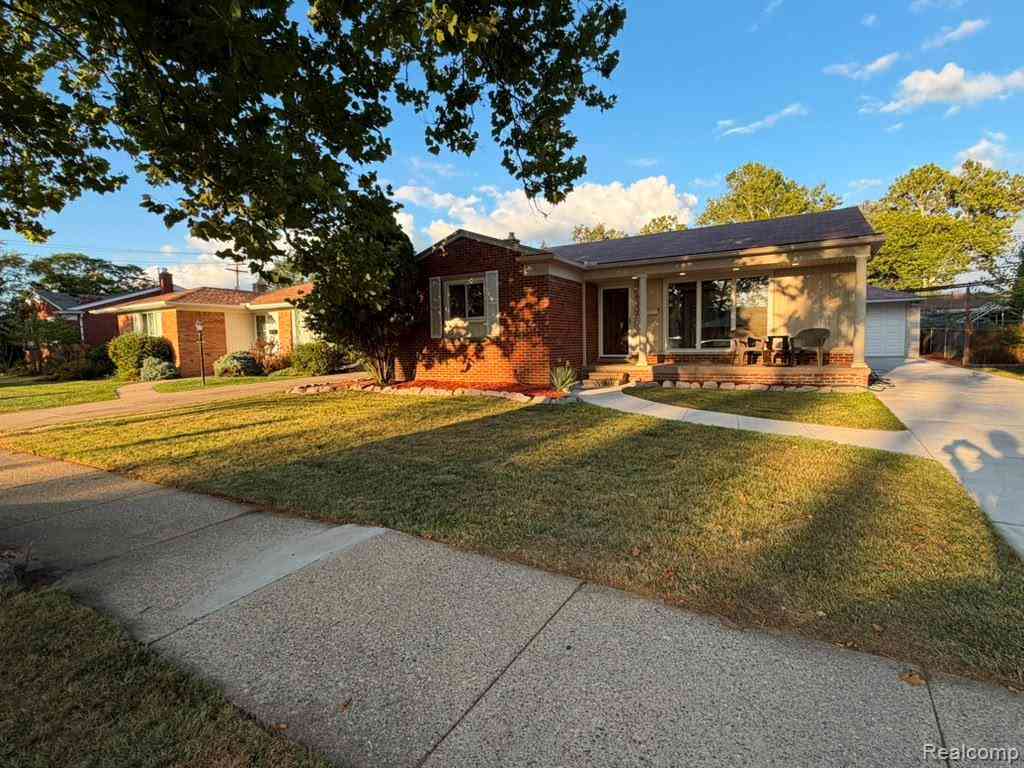 Homes For Sale - 6336 Cambourne Road <br/> Dearborn Heights, MI 48127