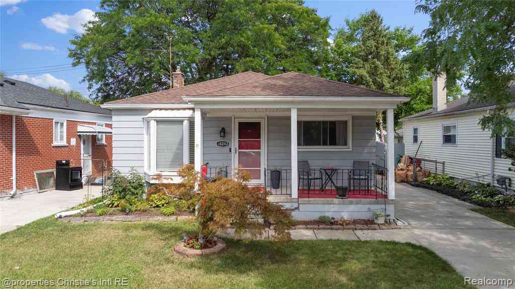 Homes For Sale - 24242 Lexington Avenue <br/> Macomb County, Eastpointe, MI 48021