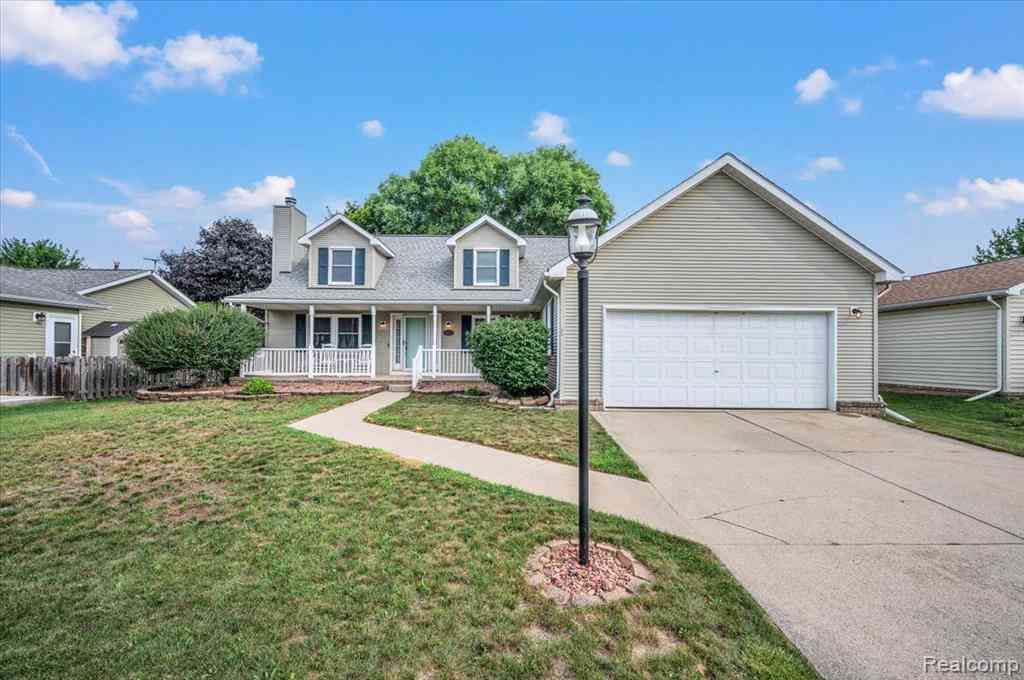 Homes For Sale - 21723 Magnolia Court <br/> Macomb County, Macomb, MI 48044