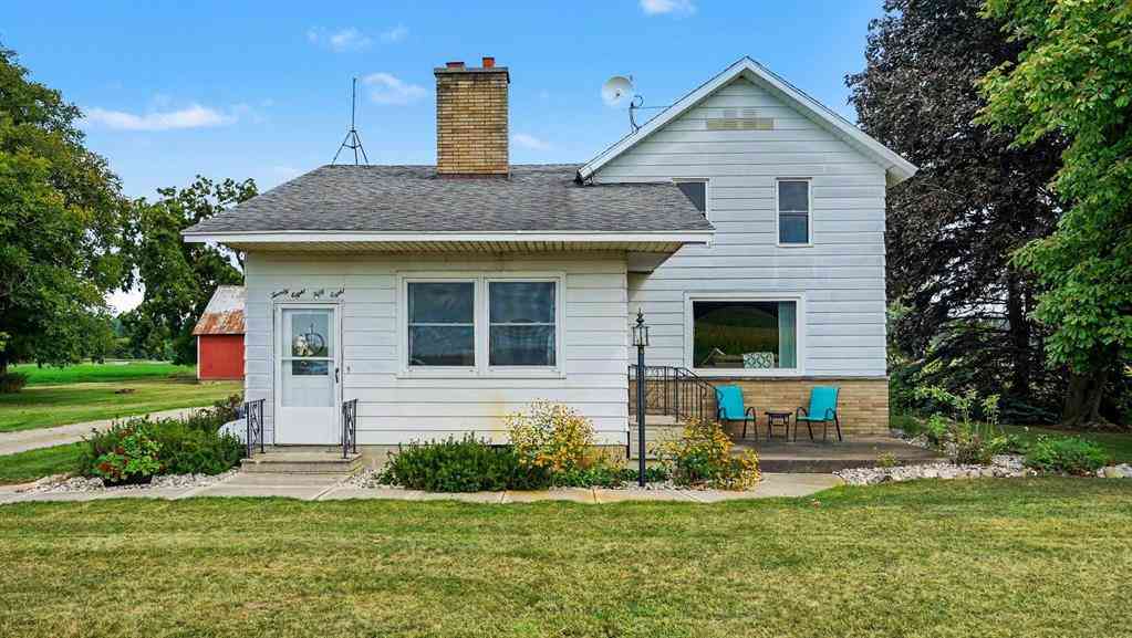 Homes For Sale - 2858 W Buchanan Road <br/> Ithaca, MI 48847