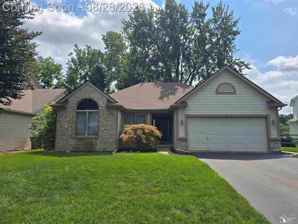 Homes For Sale - 885 Hickory Creek Drive <br/> Monroe County, Temperance, MI 48182