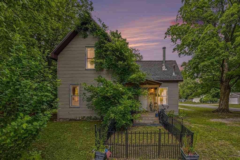 Homes For Sale - 14596 Thompson Avenue <br/> Thompsonville, MI 49683