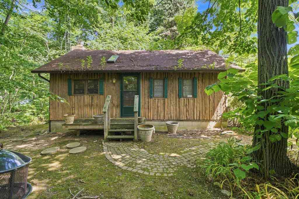 Homes For Sale - 7387 Walbridge Road <br/> Lexington, MI 48450