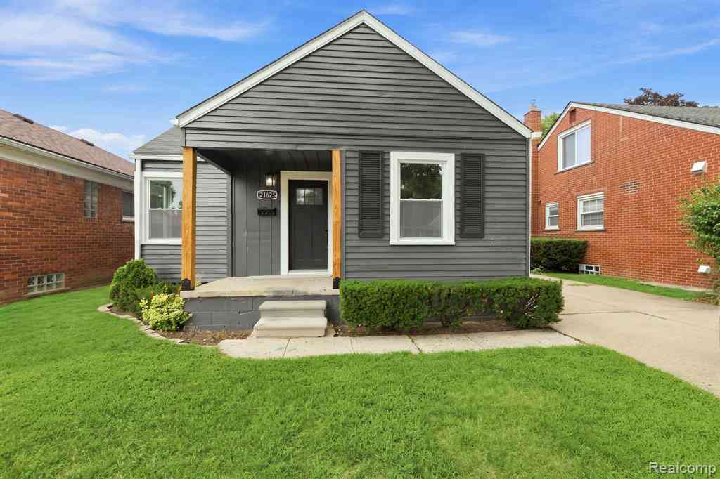 Homes For Sale - 21625 Trombly Street <br/> Saint Clair Shores, MI 48080