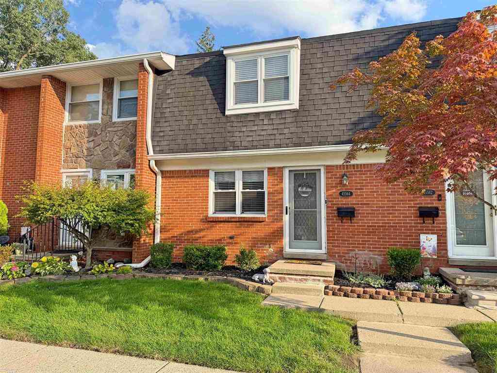 Condo For Sale - 45564 Birchcrest Street <br/> Utica, MI 48317