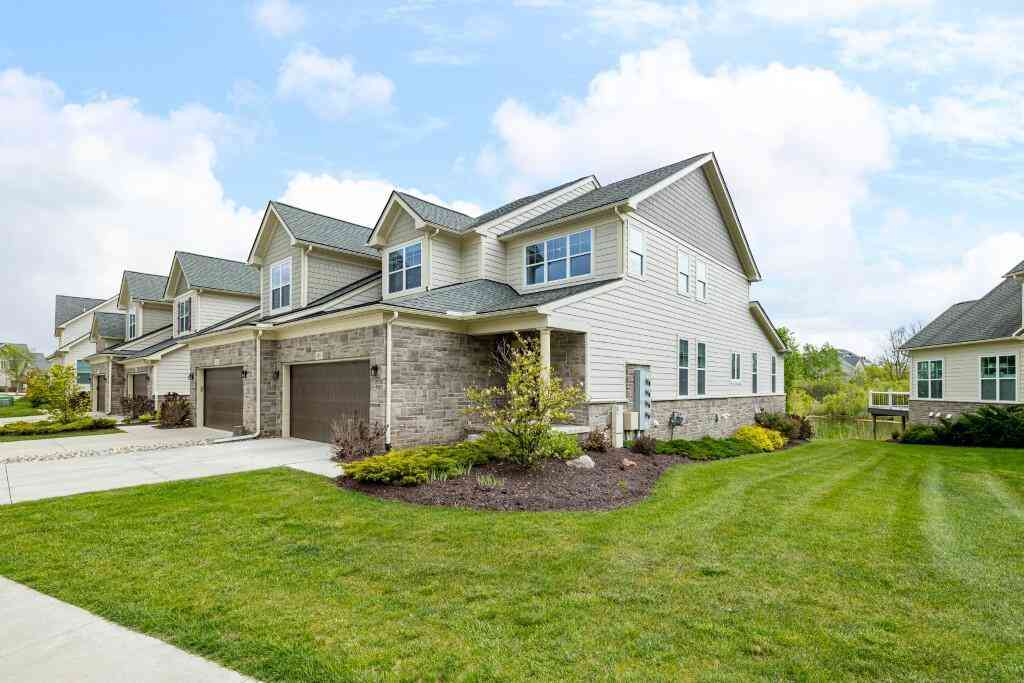 Condo For Rent - 3031 N Spurway Drive <br/> Ann Arbor, MI 48105