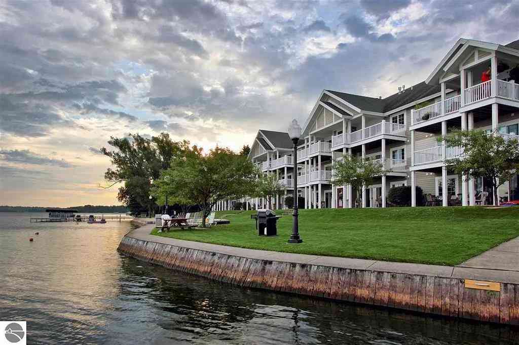 Condo For Sale - 1246 Sunnyside Drive <br/> Cadillac, MI 49601