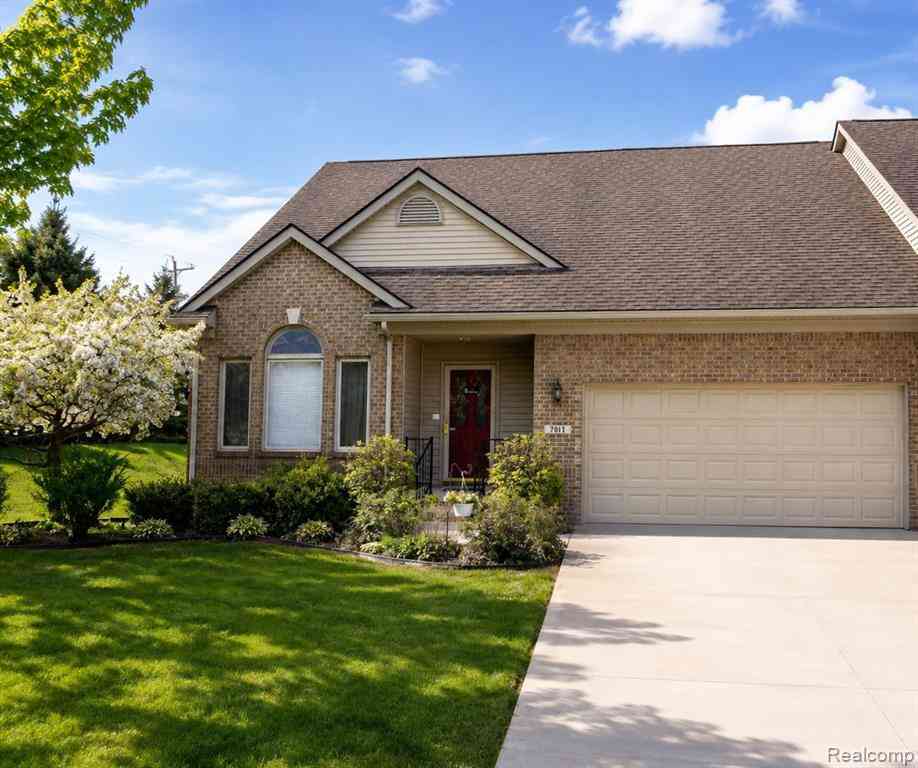 Condo For Sale - 7011 Chase Run Lane <br/> Genesee County, Flushing, MI 48433