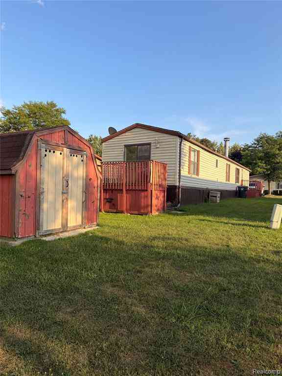 Homes For Sale - 2043 Marmoor Drive <br/> Macomb County, Shelby Twp, MI 48317