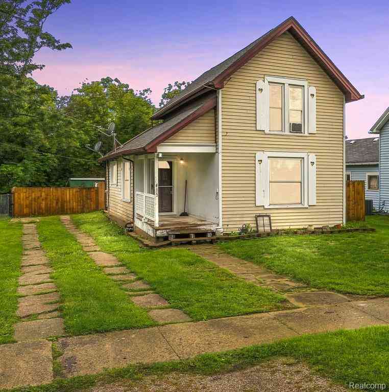 Homes For Sale - 415 N Shiawassee Street <br/> Shiawassee County, Bancroft, MI 48414