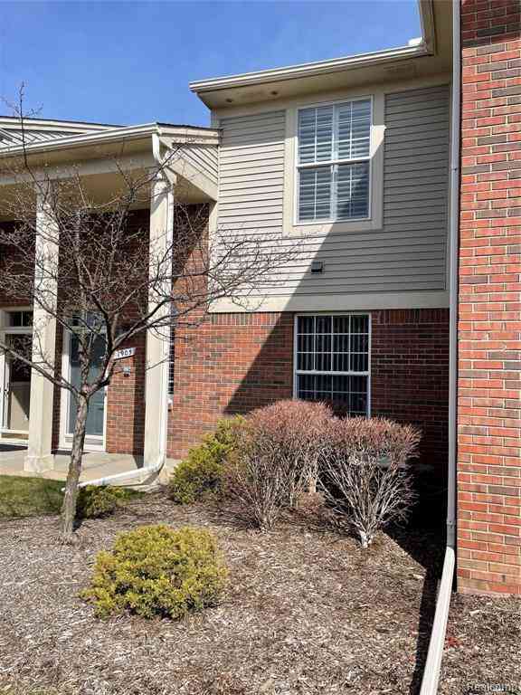 Condo For Rent - 1905 Flagstone Circle <br/> Rochester, MI 48307